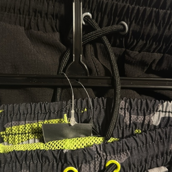 Eddie Bauer Big Boy's 2-pack Hybrid Quick Dry Mesh Lined Active Shorts Small 7/8 - Picture 9 of 12